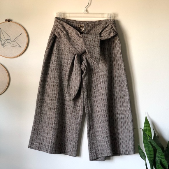 Urban Outfitters Pants - Herringbone tweed wide leg capris